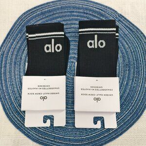 NWT ALO Yoga Socks 2 Pairs